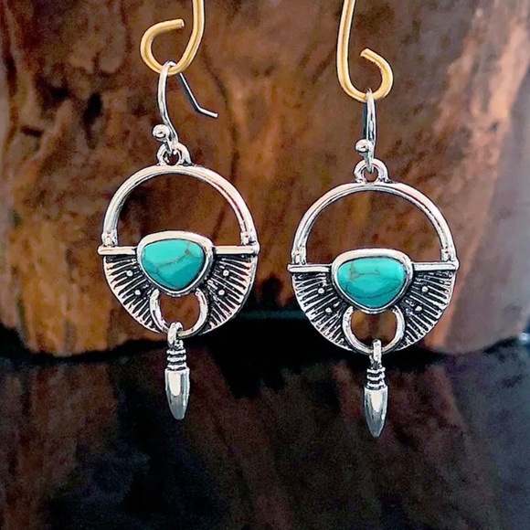 “Turquoise Bullets” Shield Armor Weapon Warrior Arrow Dart Southwestern Earrings - Picture 4 of 9